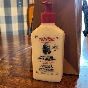 Thayers Hydrating Milky Cleanser